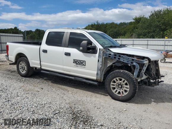 2019 Ford F-250 XL with VIN 1FT7W2A66KEF60607, listed as a Copart auction lot 71230374 with 108,127 mi miles and Clean Title. Bid and sale history available at DreamBid. Image 4.