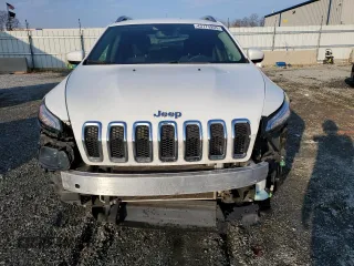 2016 Jeep Cherokee Altitude with VIN 1C4PJLCS4GW337000, listed as a Copart auction lot 43773955 with 134,996 mi miles and Salvage Title. Bid and sale history available at carsss.com. Image 5.