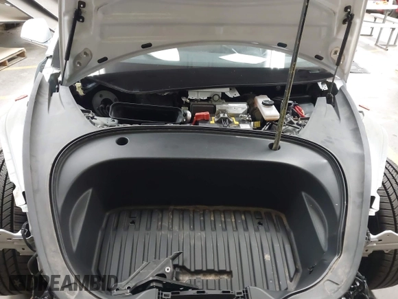 2020 Tesla Model 3 Standard Range Plus with VIN 5YJ3E1EA7LF805828, listed as a IAAI auction lot 41841505 with 44,946 mi miles and . Bid and sale history available at DreamBid. Image 10.