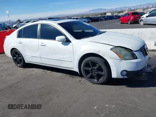2005 Nissan Maxima 3.5 SL with VIN 1N4BA41E65C843333, listed as a IAAI auction lot 41693064 with 221,240 mi miles. Bid and sale history available at carsss.com. Image 13.
