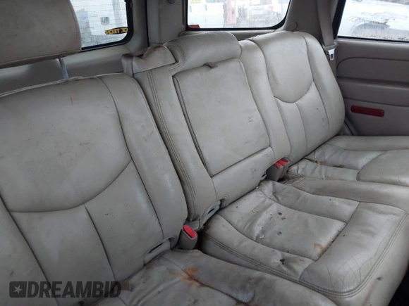 2005 GMC Yukon SLT with VIN 1GKEK13T85R206590, listed as a IAAI auction lot 41100996 with 1 mi miles. Bid and sale history available at carsss.com. Image 8.