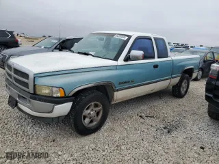 1996 Dodge Ram 1500 with VIN 3B7HC13Z5TG185947, listed as a Copart auction lot 84392494 with 178,592 mi miles and Salvage Title. Bid and sale history available at carsss.com. Image 1.