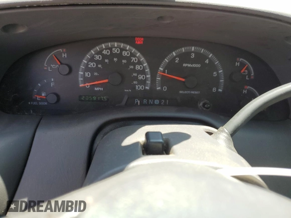 2001 Ford F-150 XLT с VIN 1FTRW07L01KF03457, выставлен на аукционе Copart как лот 60086725 с пробегом 205 917 миль миль и Списание • Salvage title. История ставок и продаж доступна на DreamBid. Изображение 9.