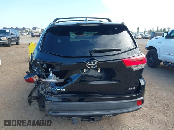 2019 Toyota Highlander SE with VIN 5TDKZRFH9KS332308, listed as a IAAI auction lot 42659392 with 68,333 mi miles and . Bid and sale history available at DreamBid. Image 16.