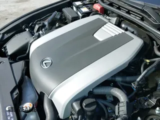 2025 Lexus IS 350 F Sport z VIN JTHGZ1B21S5083032, wystawiony jako IAAI lot #43224117 z przebiegiem 3 564 mil mil oraz . Historia ofert i sprzedaży dostępna na DreamBid. Obrazek 20.