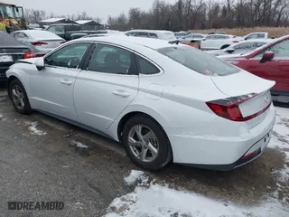 2022 Hyundai Sonata SE with VIN 5NPEG4JAXNH143533, listed as a IAAI auction lot 38498144 with 16,972 mi miles. Bid and sale history available at carsss.com. Image 3.