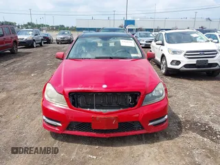 2012 Mercedes-Benz C 300 Sport с VIN WDDGF8BB8CR207493, выставлен на аукционе IAAI как лот 42660200 с пробегом 193 504 миль миль и . История ставок и продаж доступна на DreamBid. Изображение 12.
