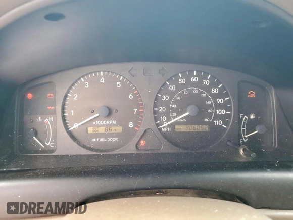 1998 Toyota Corolla VE with VIN 2T1BR18E6WC072503, listed as a Copart auction lot 58751795 with 306,052 mi miles and Salvage title. Bid and sale history available at DreamBid. Image 9.