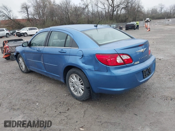 2007 Chrysler Sebring Touring z VIN 1C3LC56K47N533285, wystawiony jako IAAI lot #41869938 z przebiegiem 189 721 mil mil oraz . Historia ofert i sprzedaży dostępna na DreamBid. Obrazek 3.