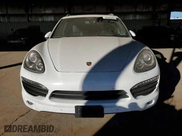 2012 Porsche Cayenne S Hybrid with VIN WP1AE2A28CLA93790, listed as a Copart auction lot 42040485 with 150,816 mi miles and Clean title. Bid and sale history available at DreamBid. Image 5.