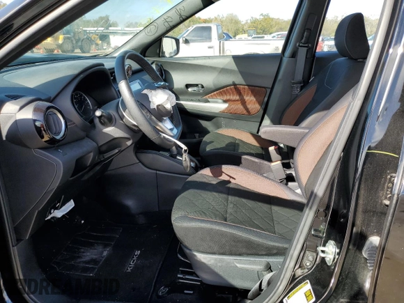 2019 Nissan Kicks SR with VIN 3N1CP5CU0KL528733, listed as a Copart auction lot 40777893 with 55,549 mi miles and . Bid and sale history available at DreamBid. Image 7.