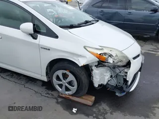 2013 Toyota Prius One with VIN JTDKN3DU0D5701462, listed as a IAAI auction lot 42068641 with 155,919 mi miles. Bid and sale history available at carsss.com. Image 6.