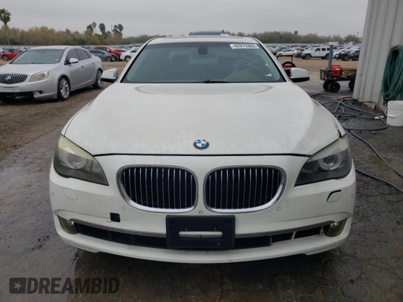 2011 BMW 7 Series 740Li with VIN WBAKB4C55BC575033, listed as a Copart auction lot 42975365 with 130,247 mi miles and Clean title. Bid and sale history available at DreamBid. Image 5.