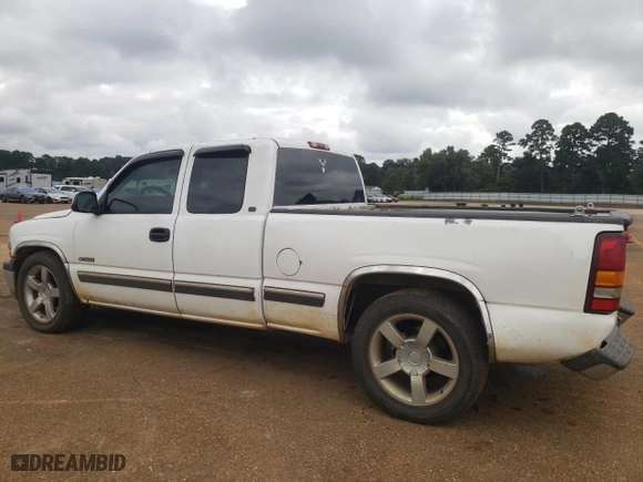 1999 Chevrolet Silverado 1500 LS with VIN 2GCEC19WXX1293785, listed as a Copart auction lot 71960714 with 257,214 mi miles and Salvage Title. Bid and sale history available at carsss.com. Image 2.
