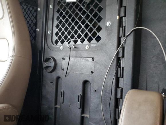 2016 Chevrolet Express Cargo с VIN 1GCWGAFF0G1258952, выставлен на аукционе Copart как лот 86126714 с пробегом 316 678 миль миль и Списание • Salvage title. История ставок и продаж доступна на DreamBid. Изображение 10.