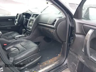 2016 GMC Acadia SLT with VIN 1GKKVRKD2GJ113052, listed as a IAAI auction lot 41624175 with 131,159 mi miles. Bid and sale history available at carsss.com. Image 5.