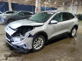 2020 Ford Escape SE z VIN 1FMCU9G61LUB40261, wystawiony jako Copart lot #49640985 z przebiegiem 31 430 mil mil oraz Szkody całkowita. Historia ofert i sprzedaży dostępna na DreamBid. Obrazek 1.