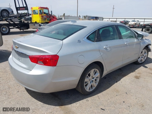 2018 Chevrolet Impala LS with VIN 2G11X5S3XJ9109537, listed as a IAAI auction lot 41911686 with 33,336 mi miles. Bid and sale history available at carsss.com. Image 4.