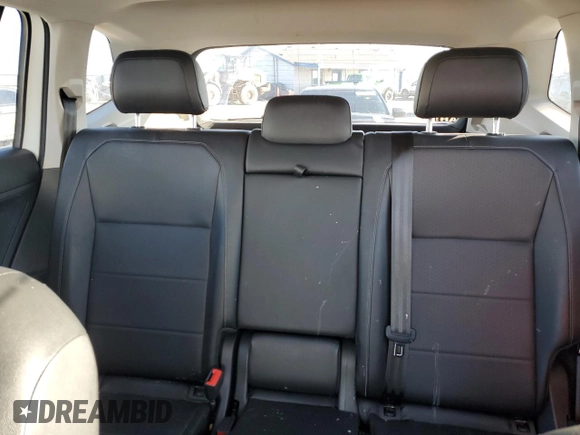 2018 Volkswagen Tiguan SEL z VIN 3VV2B7AX0JM017033, wystawiony jako Copart lot #85799204 z przebiegiem 64 075 mil mil oraz Szkoda całkowita • Salvage title. Historia ofert i sprzedaży dostępna na DreamBid. Obrazek 10.