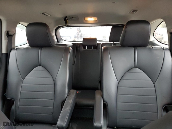 2021 Toyota Highlander XLE with VIN 5TDHZRAHXMS523935, listed as a Copart auction lot 47992635 with 50,094 mi miles and Clean Title. Bid and sale history available at carsss.com. Image 10.