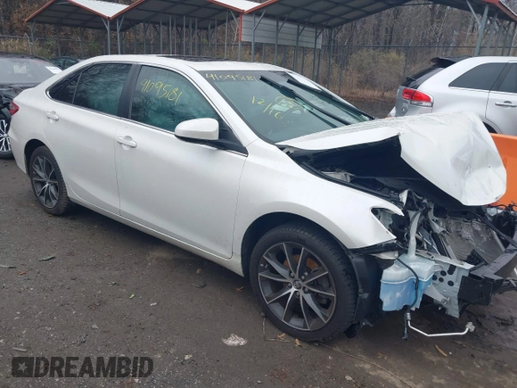 2016 Toyota Camry XSE with VIN 4T1BK1FK2GU571473, listed as a IAAI auction lot 41095181 with 63,677 mi miles. Bid and sale history available at carsss.com. Image 1.