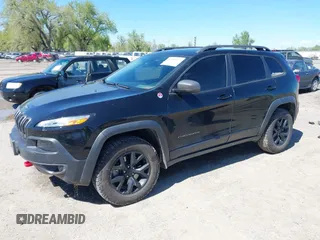 2018 Jeep Cherokee Trailhawk Leather Plus with VIN 1C4PJMBXXJD572667, listed as a IAAI auction lot 42216477 with 85,890 mi miles and . Bid and sale history available at DreamBid. Image 17.