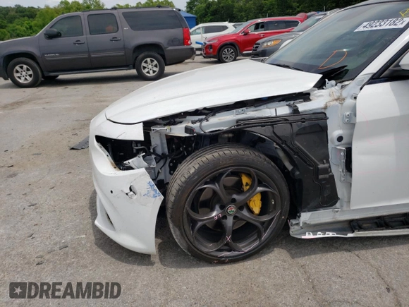 2018 Alfa Romeo Giulia Ti Sport with VIN ZARFAECN2J7574867, listed as a Copart auction lot 49233182 with 42,386 mi miles and Salvage Title. Bid and sale history available at carsss.com. Image 9.