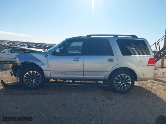 2016 Lincoln Navigator Select with VIN 5LMJJ2HT6GEL08923, listed as a IAAI auction lot 41663454 with 126,199 mi miles. Bid and sale history available at carsss.com. Image 14.