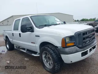 2005 Ford F-250 XL z VIN 1FTSW20P05EB57473, wystawiony jako IAAI lot #42446099 z przebiegiem Nie podano mil oraz . Historia ofert i sprzedaży dostępna na DreamBid. Obrazek 1.