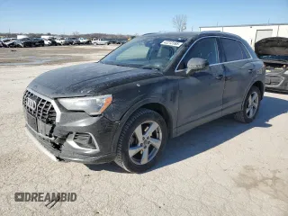 2021 Audi Q3 Premium with VIN WA1AUCF39M1059473, listed as a Copart auction lot 42213165 with 129,426 mi miles and Clean Title. Bid and sale history available at carsss.com. Image 1.