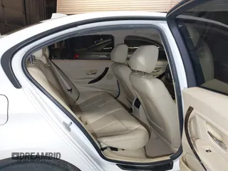 2015 BMW 3 Series 320i с VIN WBA3B1G50FNT07918, выставлен на аукционе IAAI как лот 41876026 с пробегом 83 220 миль миль и . История ставок и продаж доступна на DreamBid. Изображение 8.