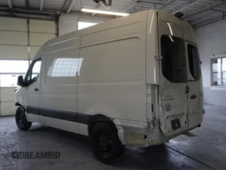 2022 Mercedes-Benz Sprinter Cargo Cargo with VIN W1Y40BHY1NT102318, listed as a Copart auction lot 44240465 with Not Provided miles and Salvage Title. Bid and sale history available at DreamBid. Image 4.