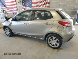 2013 Mazda 2 Sport z VIN JM1DE1KY9D0170567, wystawiony jako Copart lot #56267185 z przebiegiem 132 151 mil mil oraz Szkoda całkowita • Salvage title. Historia ofert i sprzedaży dostępna na DreamBid. Obrazek 2.