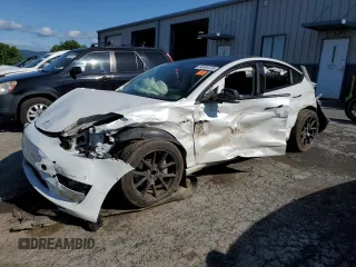2023 Tesla Model 3 z VIN 5YJ3E1EA5PF567354, wystawiony jako Copart lot #60964725 z przebiegiem 60 962 mil mil oraz Szkoda całkowita • Salvage title. Historia ofert i sprzedaży dostępna na DreamBid. Obrazek 1.