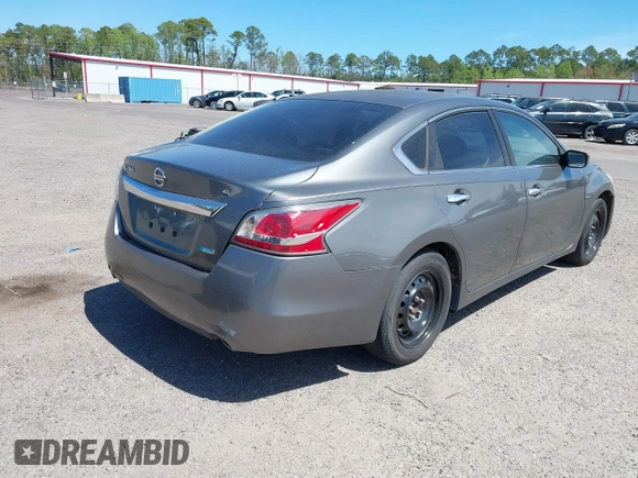 2014 Nissan Altima S with VIN 1N4AL3AP5EN375231, listed as a IAAI auction lot 41875976 with 142,345 mi miles and . Bid and sale history available at carsss.com. Image 4.