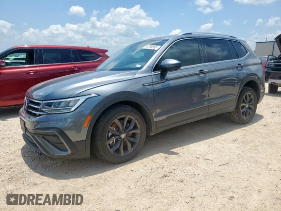 2024 Volkswagen Tiguan SE with VIN 3VV3B7AX4RM061942, listed as a Copart auction lot 61206695 with 27,128 mi miles and Salvage title. Bid and sale history available at DreamBid. Image 1.