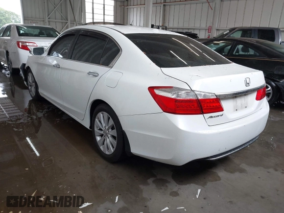2015 Honda Accord EX-L with VIN 1HGCR2F87FA177483, listed as a IAAI auction lot 42230041 with 161,925 mi miles and . Bid and sale history available at DreamBid. Image 3.