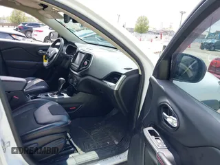 2014 Jeep Cherokee Trailhawk с VIN 1C4PJMBB2EW309183, выставлен на аукционе IAAI как лот 42197601 с пробегом 77 050 миль миль и . История ставок и продаж доступна на DreamBid. Изображение 5.