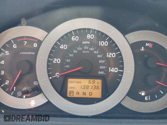 2006 Toyota RAV4 Limited with VIN JTMBK31V165006349, listed as a IAAI auction lot 42091236 with 138,136 mi miles. Bid and sale history available at carsss.com. Image 7.