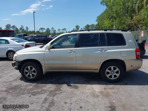 2006 Toyota Highlander with VIN JTEGP21A660103005, listed as a IAAI auction lot 41806730 with 262,838 mi miles. Bid and sale history available at carsss.com. Image 14.