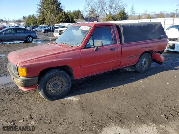 1987 Toyota Long Bed Trucks Deluxe with VIN JT4RN55D8H0233007, listed as a Copart auction lot 88417675 with NaN miles and Salvage Title. Bid and sale history available at carsss.com. Image 1.
