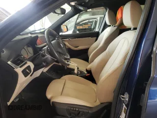 2018 BMW X1 xDrive28i with VIN WBXHT3C30J3H33429, listed as a Copart auction lot 49220033 with 28,916 mi miles. Bid and sale history available at carsss.com. Image 7.