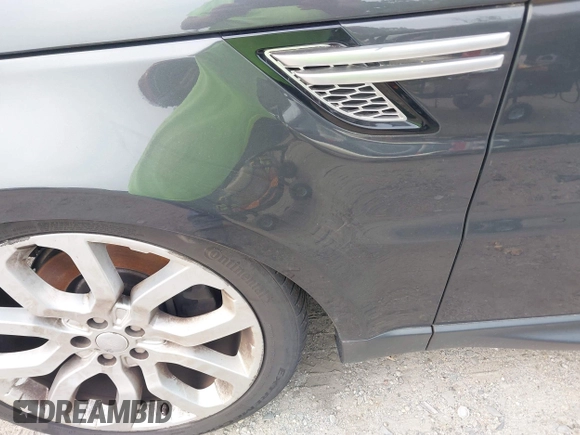 2016 Land Rover Range Rover Sport HSE z VIN SALWR2VF6GA646990, wystawiony jako IAAI lot #42426741 z przebiegiem 178 508 mil mil oraz . Historia ofert i sprzedaży dostępna na DreamBid. Obrazek 19.