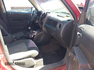 2014 Jeep Patriot Sport with VIN 1C4NJPBA6ED547680, listed as a IAAI auction lot 42140782 with 119,927 mi miles and . Bid and sale history available at DreamBid. Image 5.