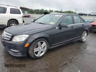 2011 Mercedes-Benz C 300 Sport z VIN WDDGF8BB3BR166303, wystawiony jako Copart lot #57114595 z przebiegiem 104 918 mil mil oraz Tytuł czysty. Historia ofert i sprzedaży dostępna na DreamBid. Obrazek 1.