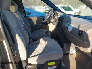 2002 Chevrolet Venture Plus 1SB Pkg with VIN 1GNDX03E82D136707, listed as a IAAI auction lot 41766507 with 187,043 mi miles. Bid and sale history available at carsss.com. Image 5.