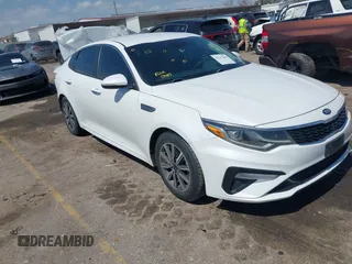2019 Kia Optima LX z VIN 5XXGT4L39KG374935, wystawiony jako IAAI lot #41765264 z przebiegiem 97 724 mil mil oraz . Historia ofert i sprzedaży dostępna na DreamBid. Obrazek 1.