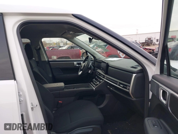 2024 Hyundai Santa Fe SE with VIN 5NMP1DGL0RH033709, listed as a IAAI auction lot 40930297 with 6,451 mi miles and . Bid and sale history available at DreamBid. Image 5.