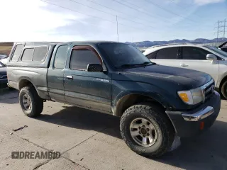 1998 Toyota Tacoma with VIN 4TAWN72N2WZ088594, listed as a Copart auction lot 85587894 with 271,890 mi miles and Clean Title. Bid and sale history available at DreamBid. Image 4.