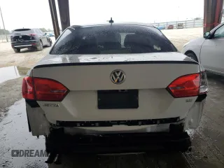 2014 Volkswagen Jetta Sedan SE w/Connectivity with VIN 3VWD07AJ2EM267322, listed as a Copart auction lot 88842615 with 116,141 mi miles and Salvage Title. Bid and sale history available at carsss.com. Image 6.